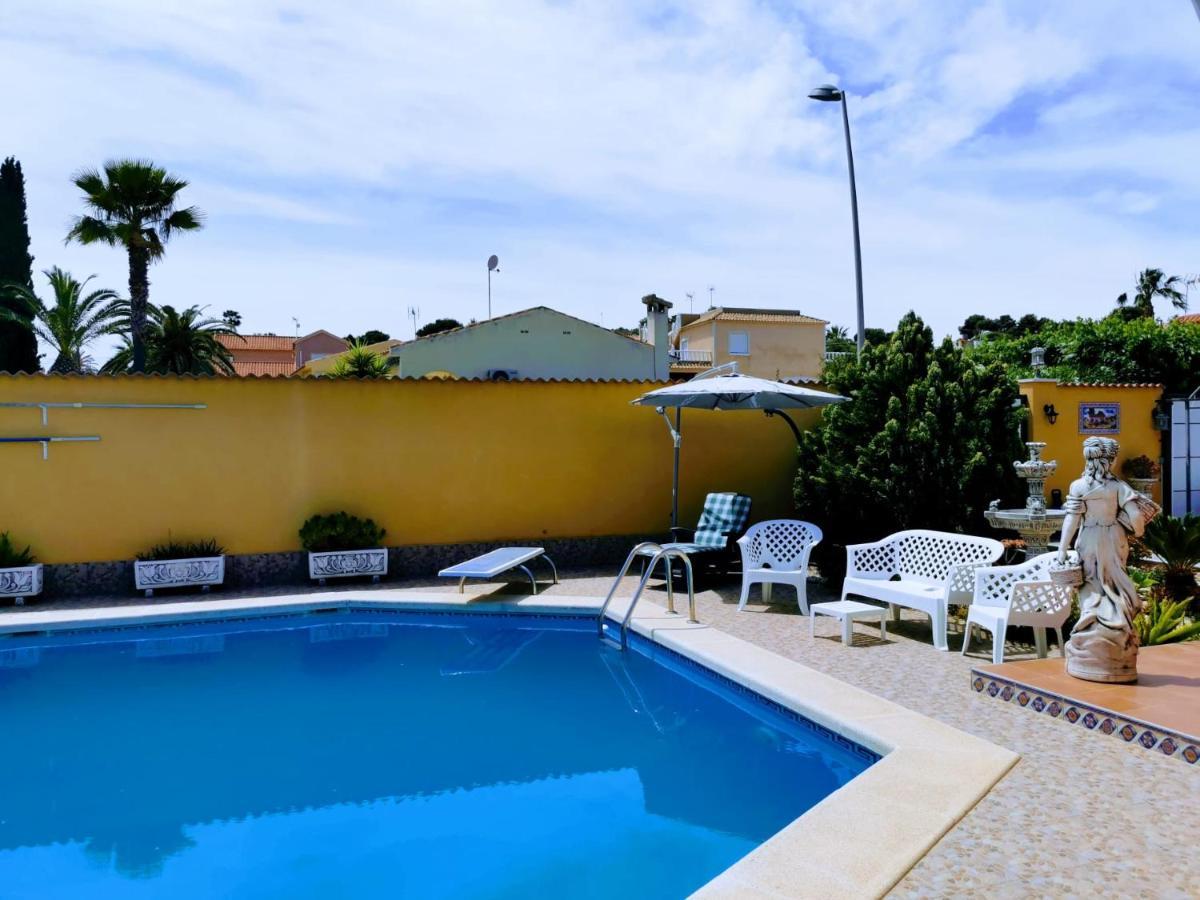 Villa Sia Torrevieja Buitenkant foto